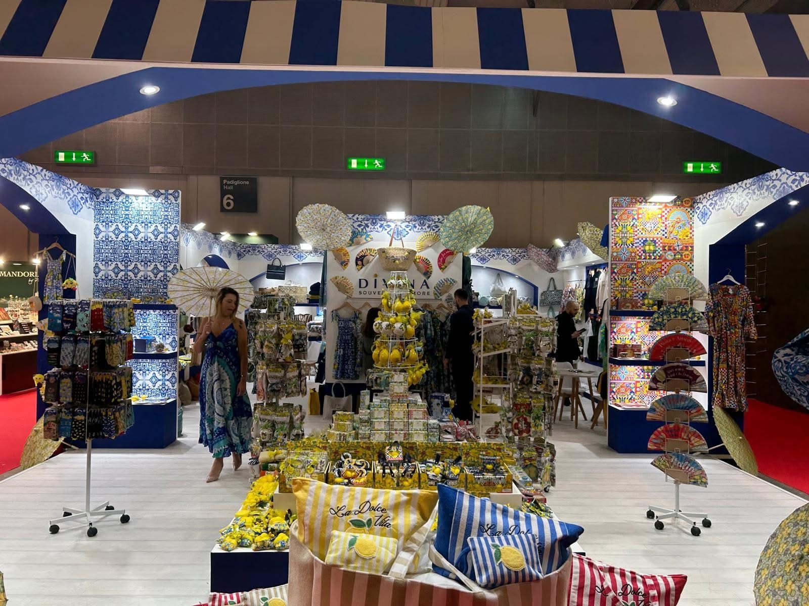 Stand allesttito alla fiera Homi MIlano