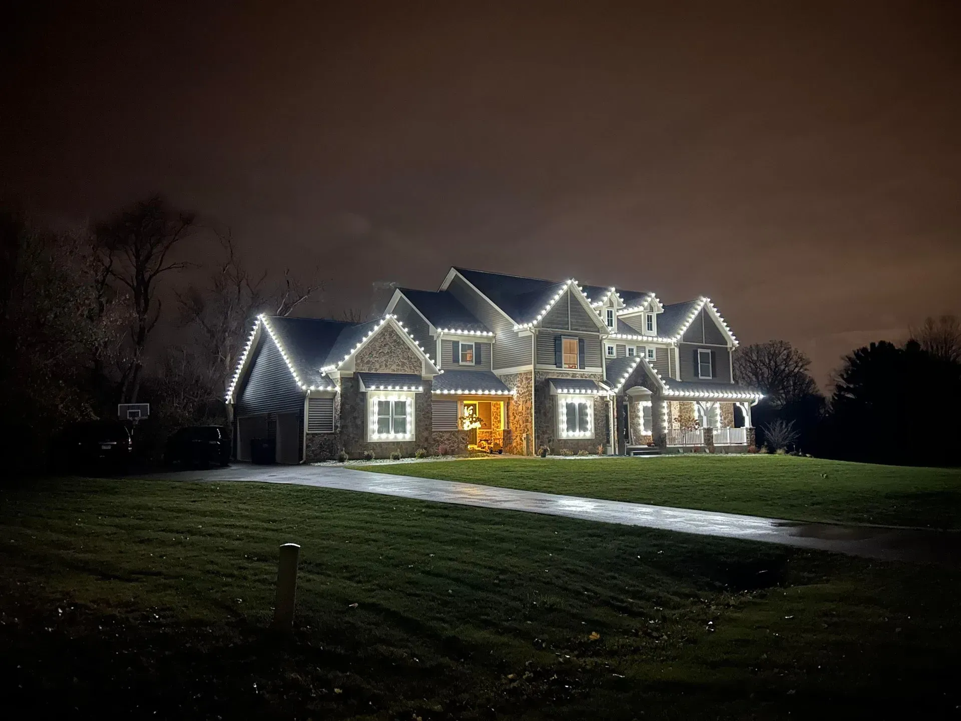 Glowing Lights - Lake Zurich, IL - Peter’s Power Wash Services
