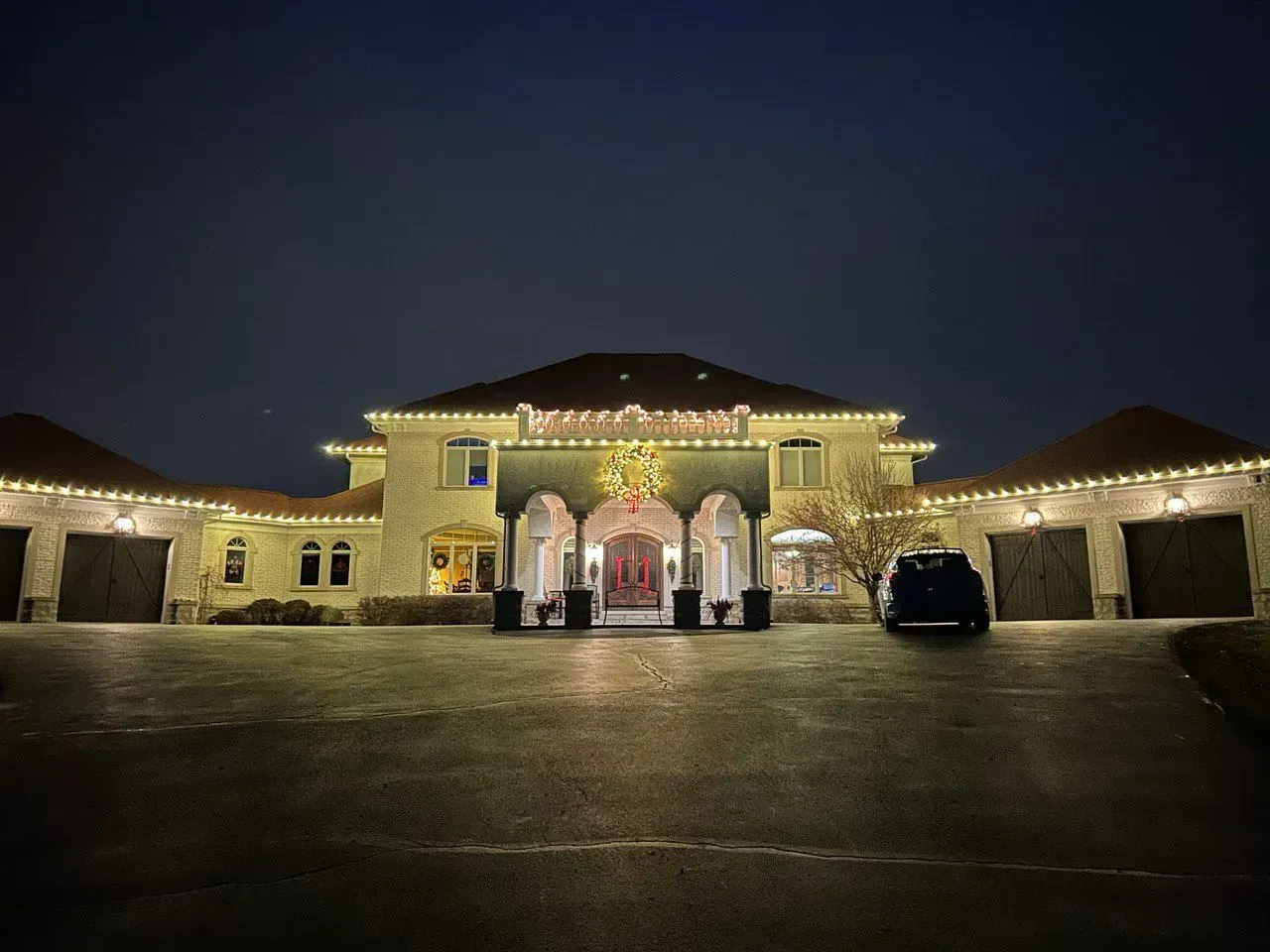 Beautiful House - Lake Zurich, IL - Peter’s Power Wash Services