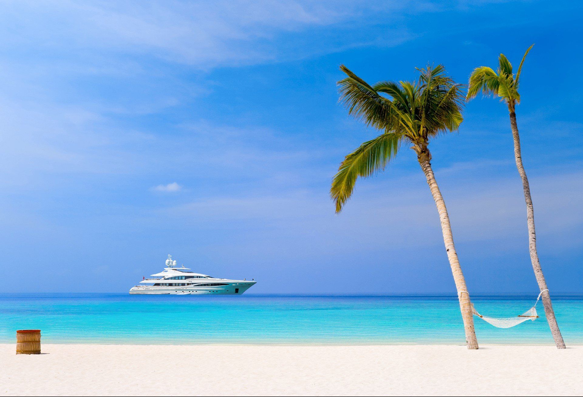 A superyachtyacht in a Caribbean beach