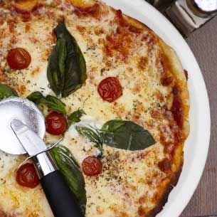 The Greyhound, Tidmarsh | Pizza Night