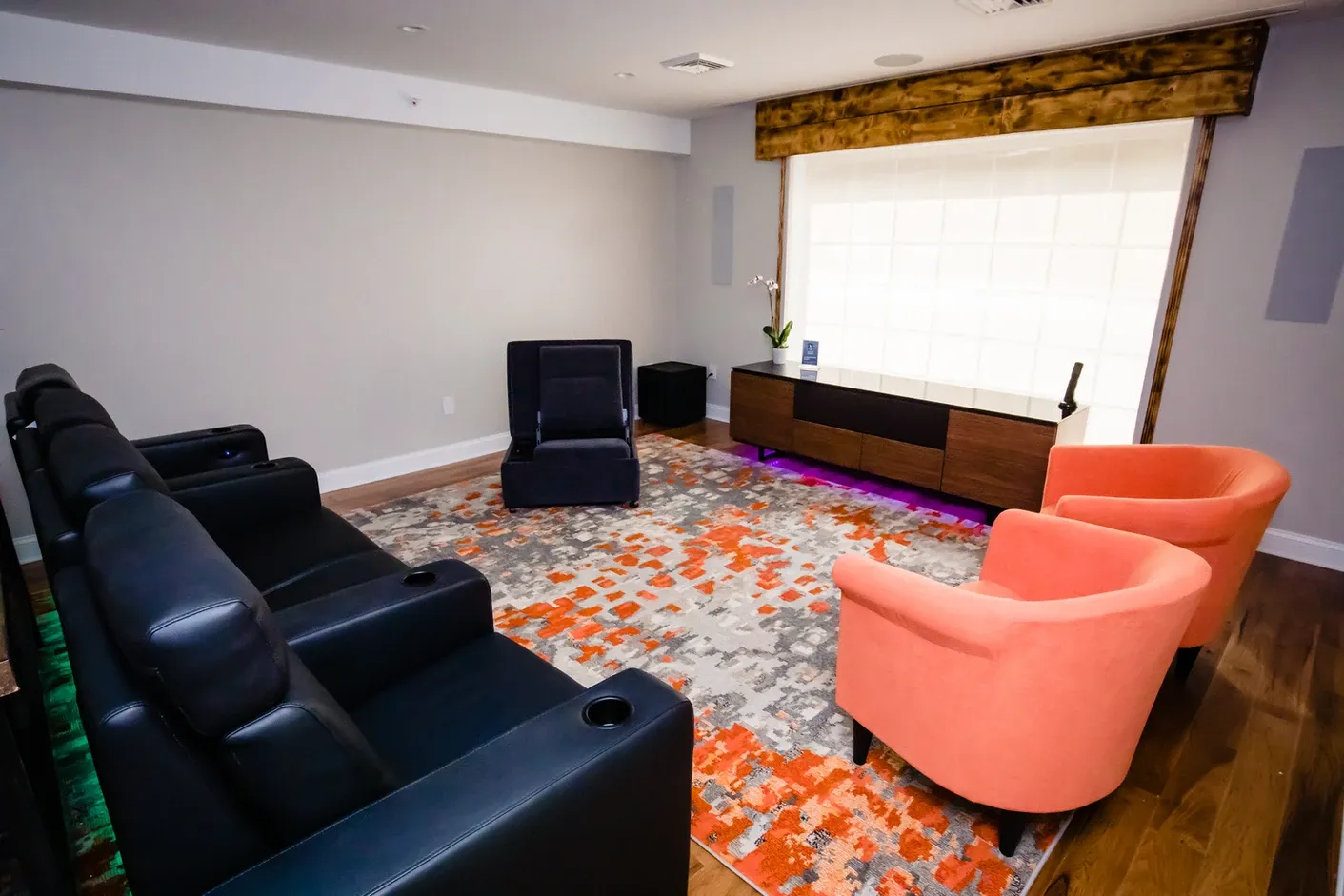 Show Room