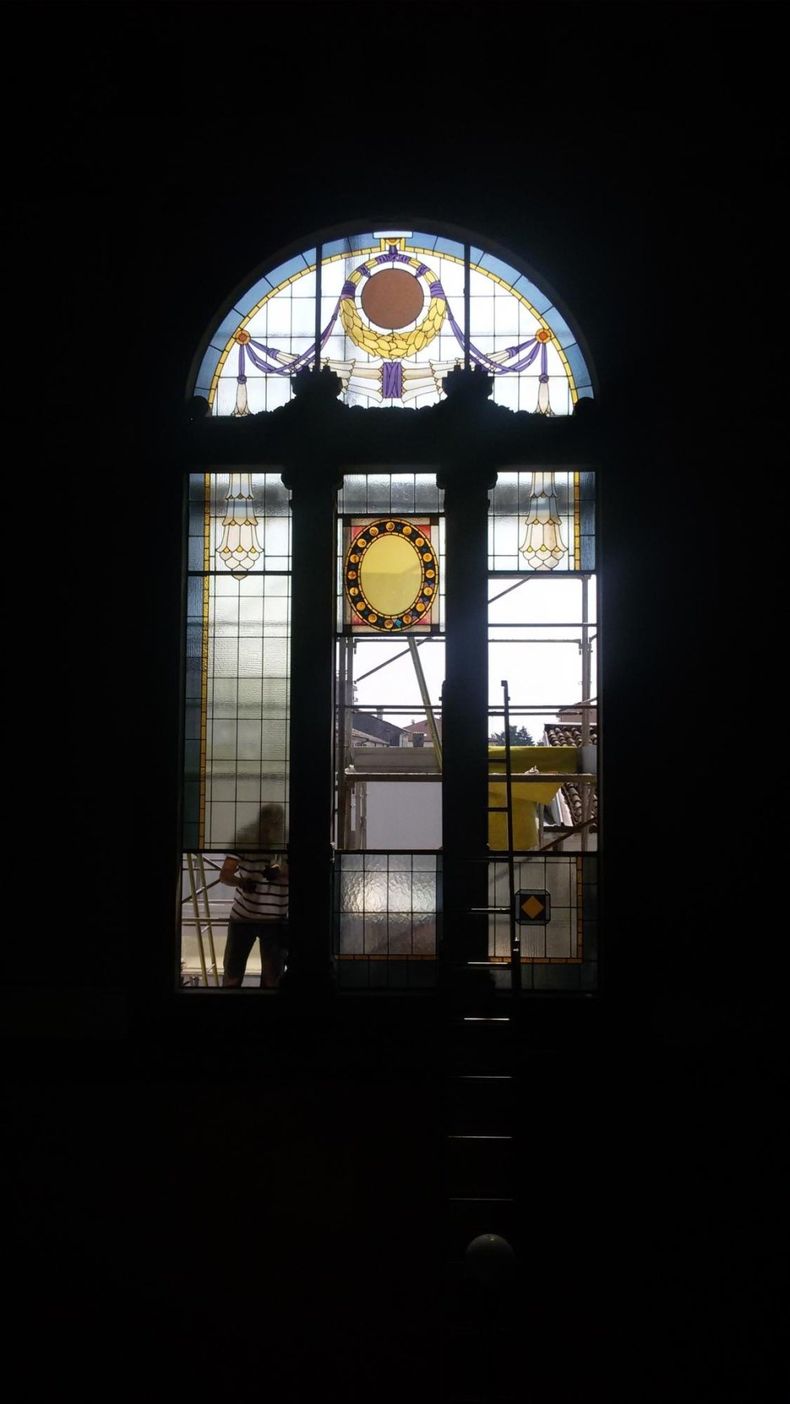 Restauro vetrate rilegate presso Comune di Asola (MN)
