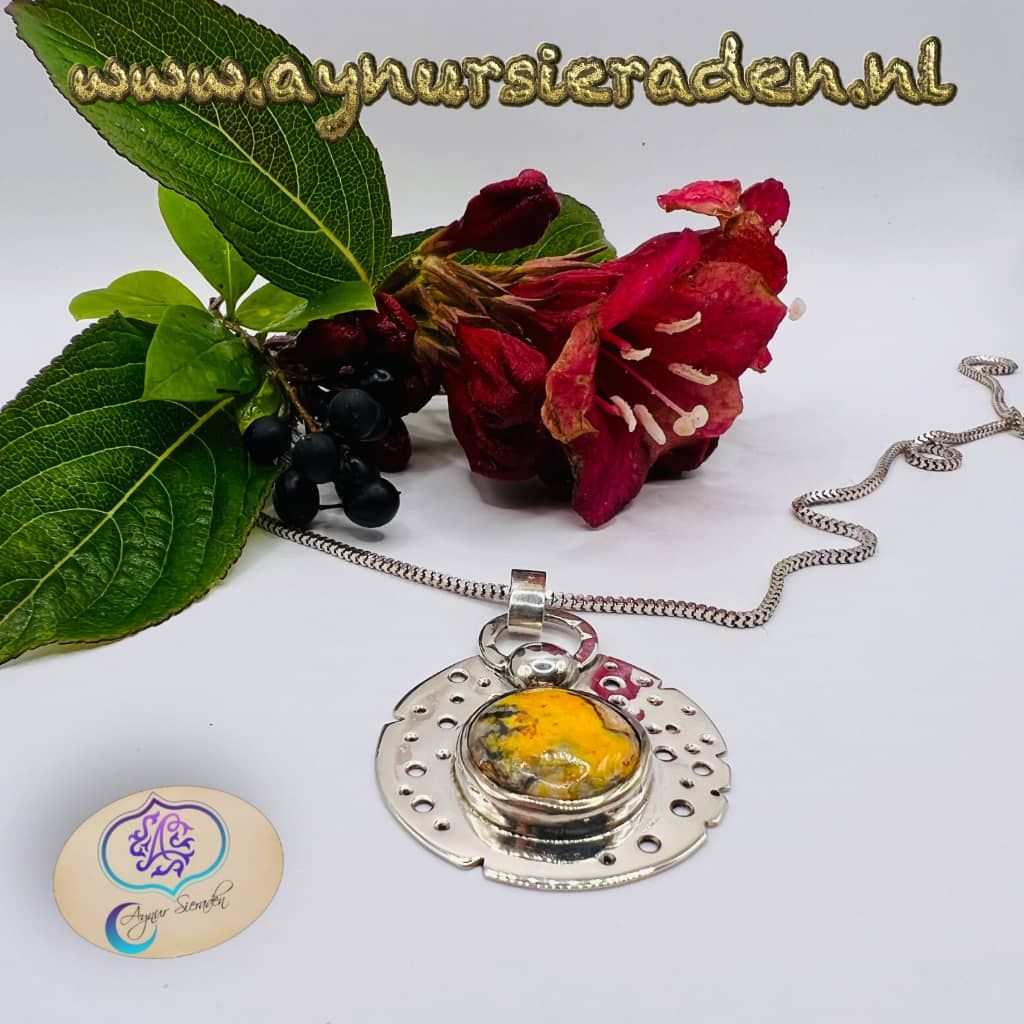 Aynur Sieraden, Volle Maan, Uniek, bijzonder en 100% handgemaakt zilveren hanger met jaspis.