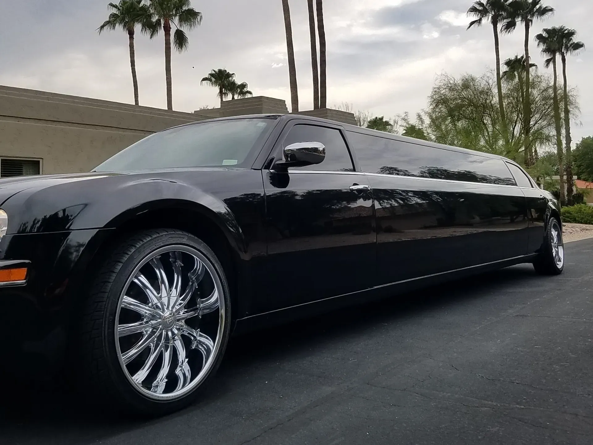 scottsdale limo service near me