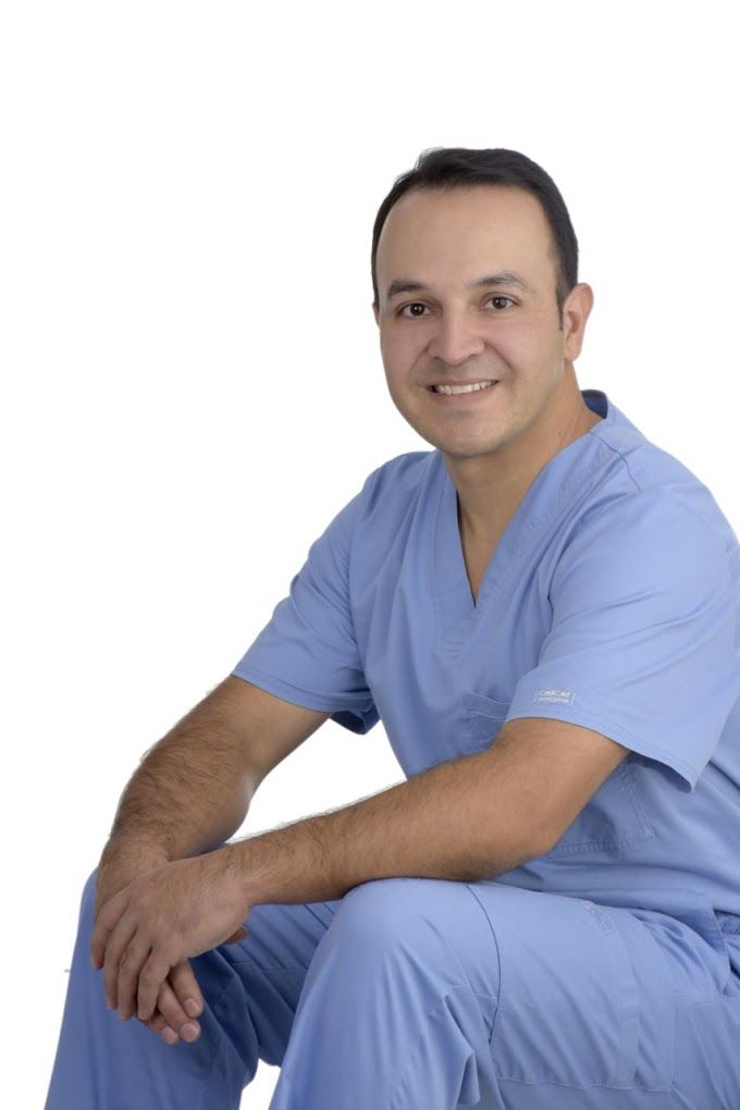 Dr. Nelson Chaves Plastic Surgeon in Colombia