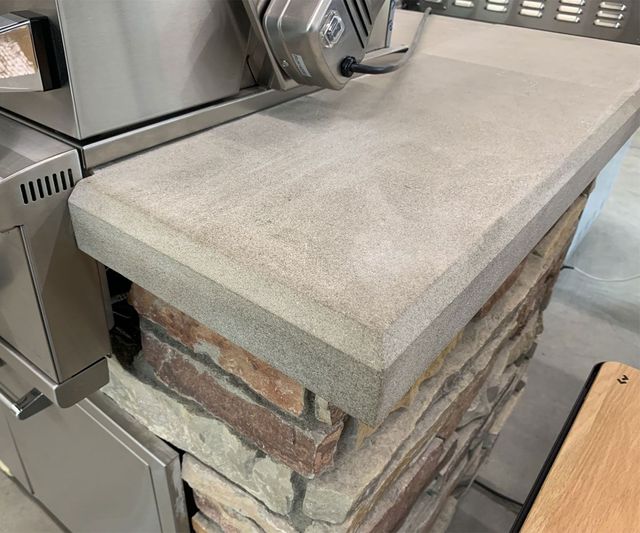 https://lirp.cdn-website.com/c3436d1c/dms3rep/multi/opt/countertop-limestone-3-f9a217de-640w.jpg