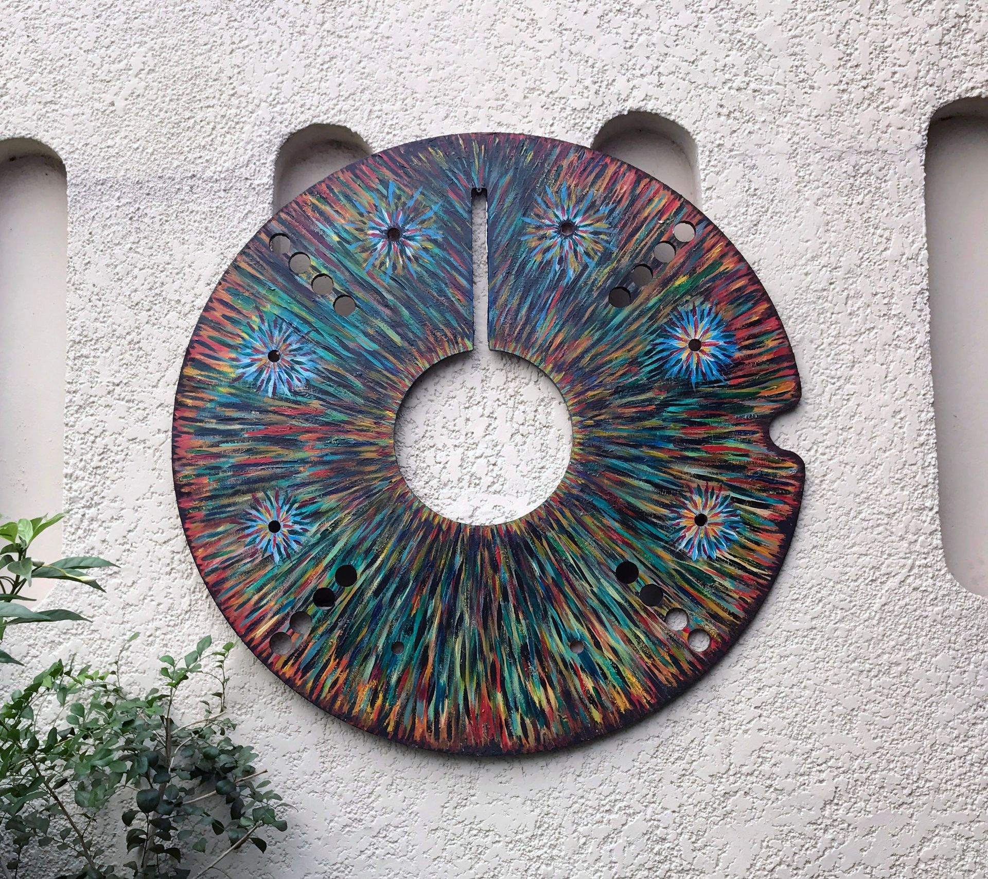 Monique Stauder's metamorphic art painting, Congolese Sunrise, using
Acrylics and car paint on Glastherm disk