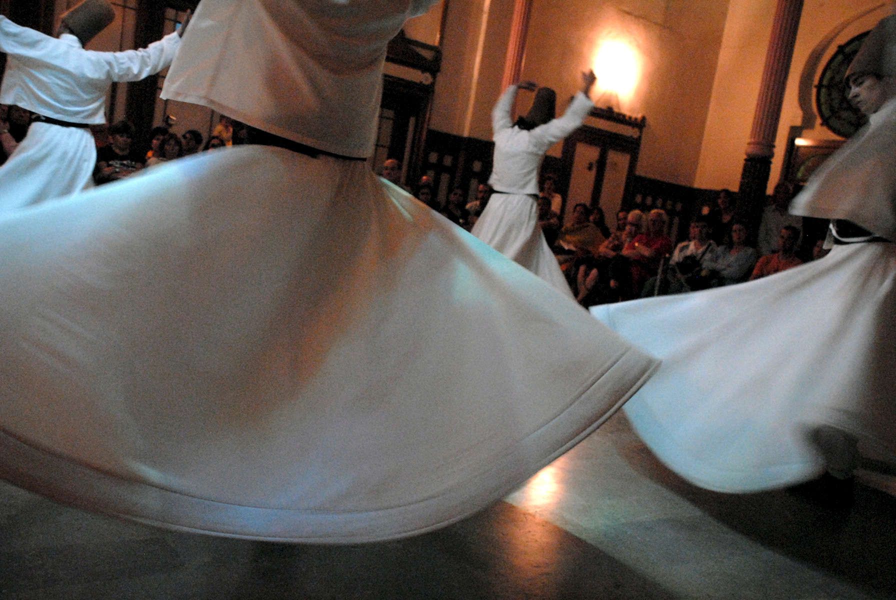 Monique Stauder photography Dervish dancers in Istanbul Turkey 2008