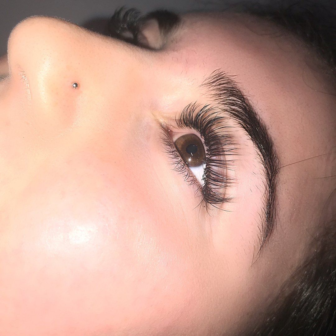 Sacramento Eyelash Extensions by Blinx & Beauty