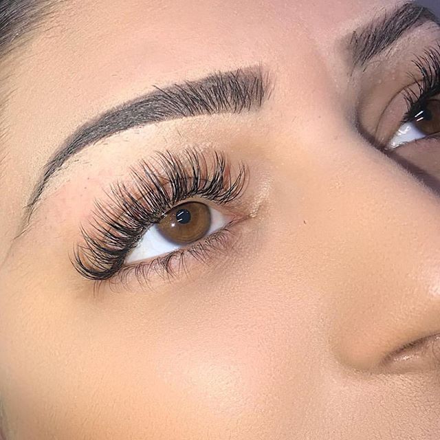 Sacramento Eyelash Extensions by Blinx & Beauty