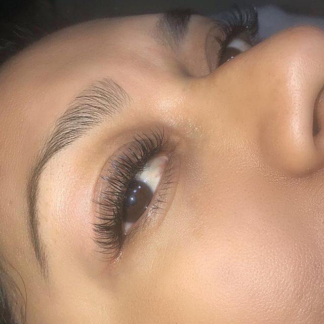 Sacramento Eyelash Extensions by Blinx & Beauty