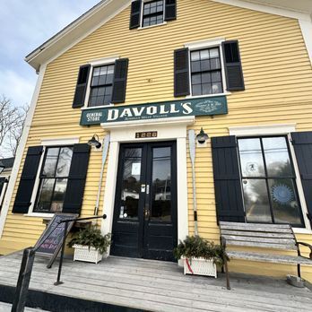 Davoll's Store - Dartmouth MA