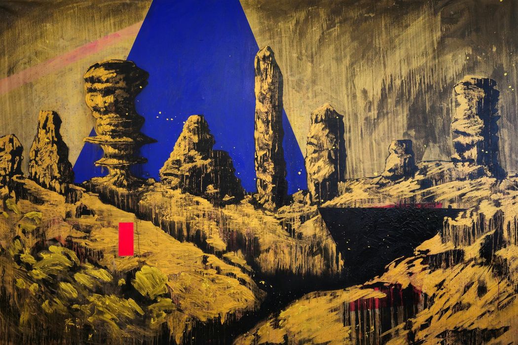My mental landscape 2024...
Bombed by so many different point of views...
I'm overwhelmed... between destruction and beauty...
All in one painting...
