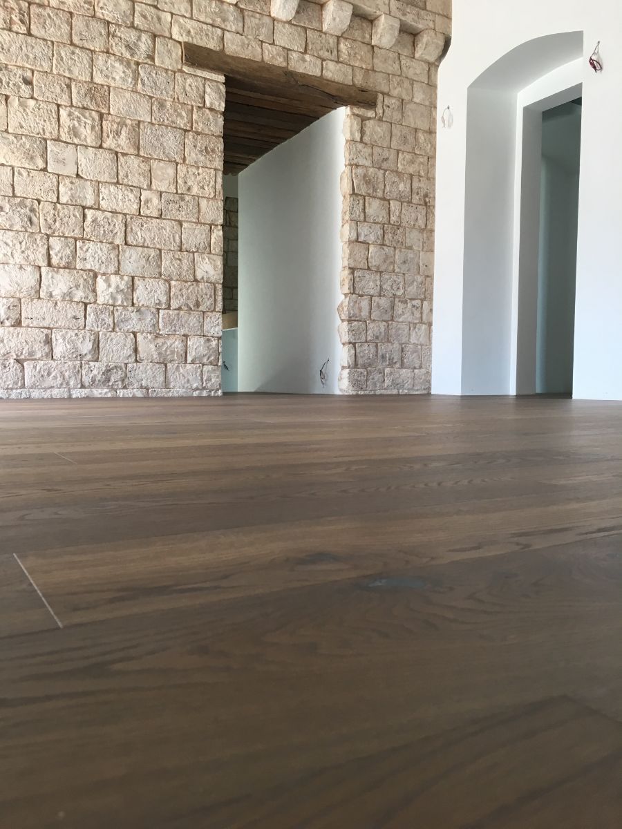 pavimentazione in legno rustico