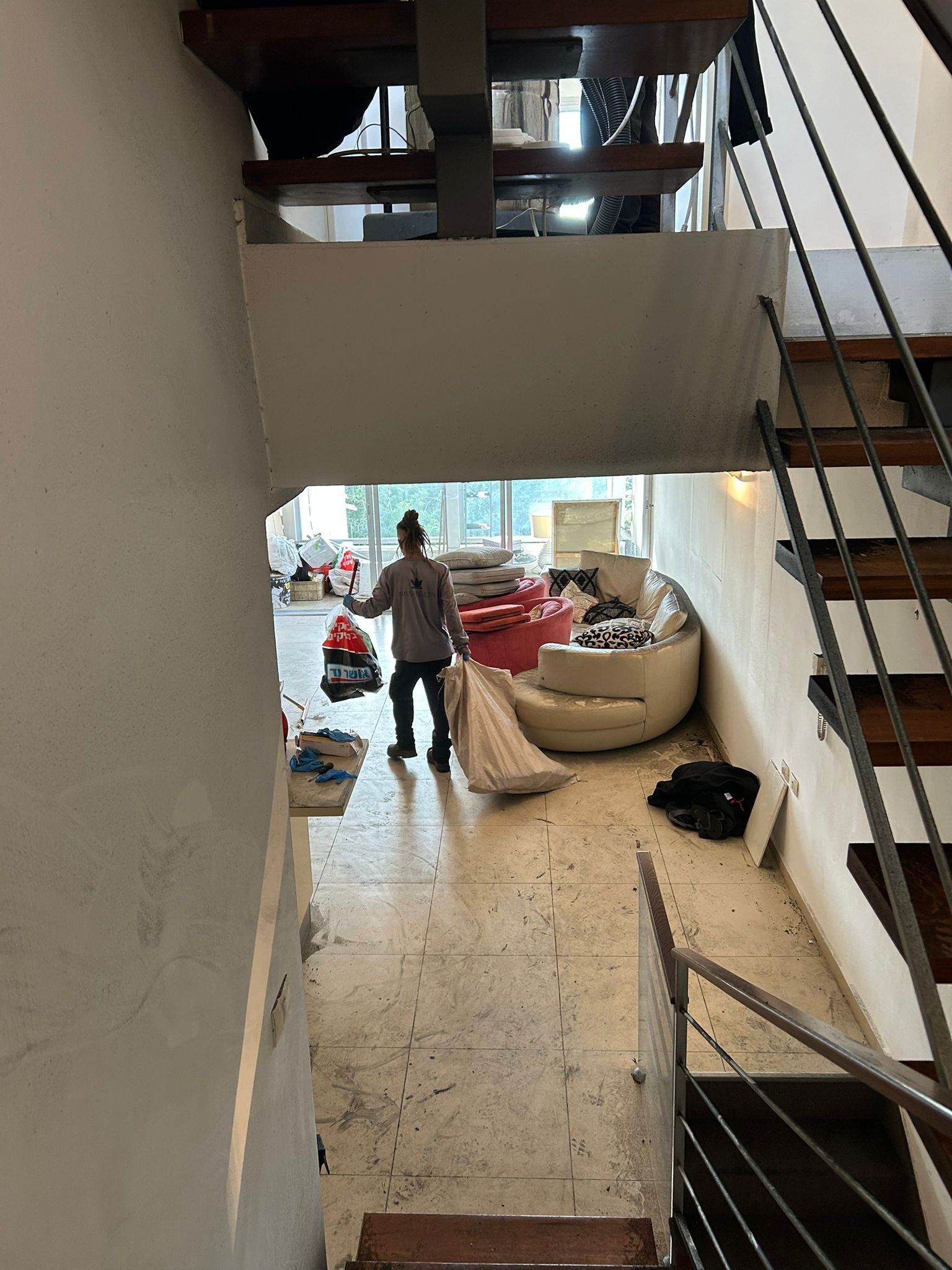 פינוי פסולת ומיון תכולה לאחר נזק אש, טיפול בנזקי שריפה