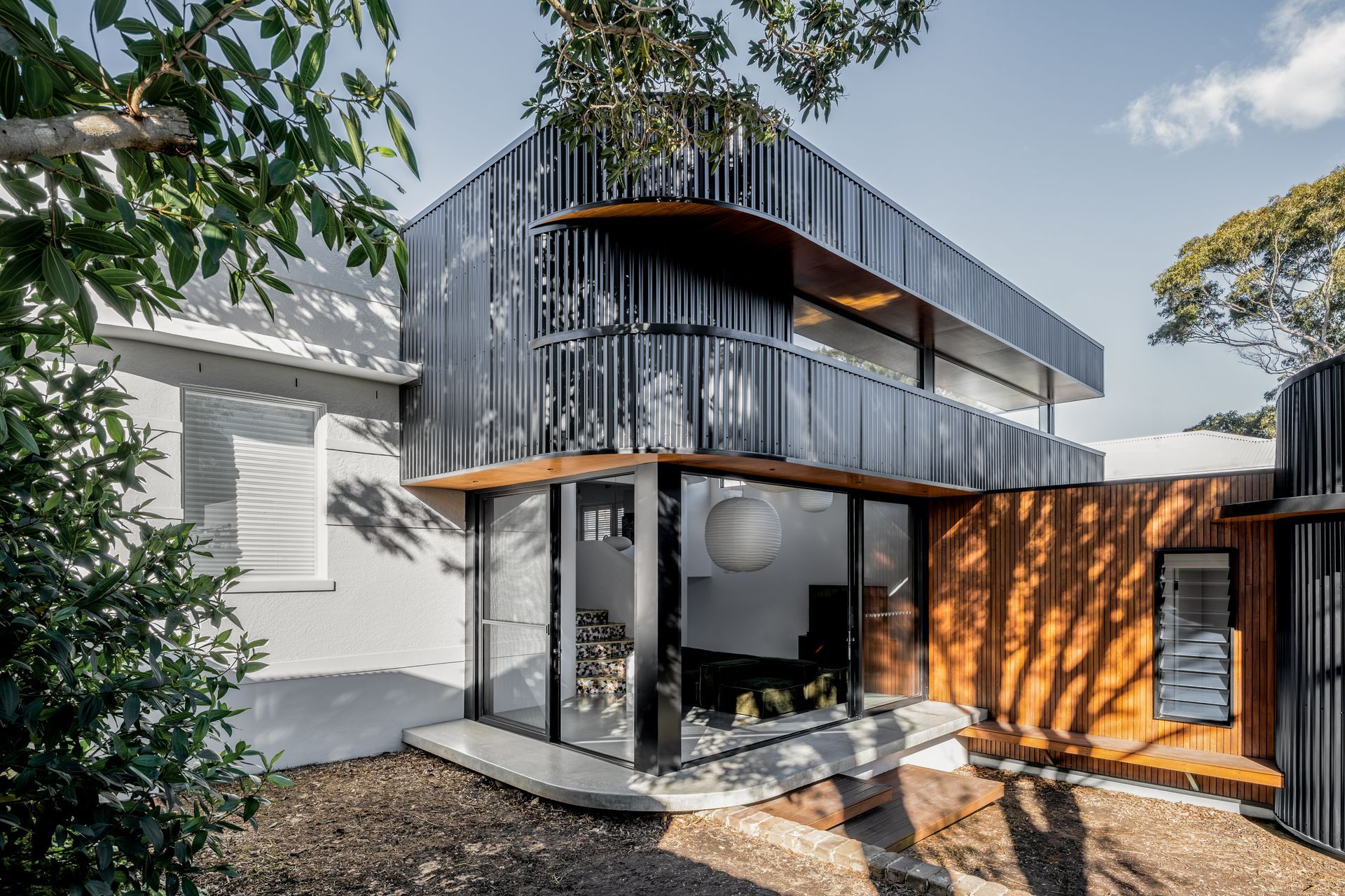 A White House With a Swimming Pool in the Backyard — DeBu Studios In Southern Sydney, NSW