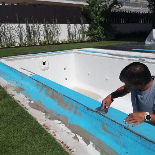 servicio de reparación de piscinas en Elche