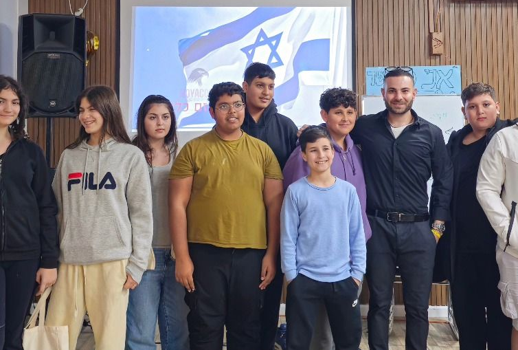 מתן יעקובי במיזם נוער יוזם כלכלה ומכירות מתן יעקובי במיזם נוער יוזם כלכלה ומכירות