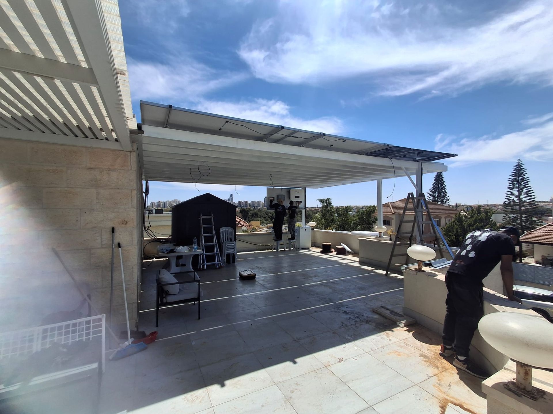 פרגולה סולארית