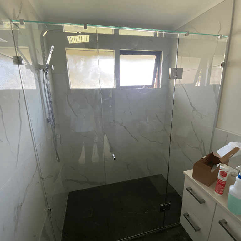 Clean Glass Shower Screen — Melbourne, VIC — Sunrise Shower Screens