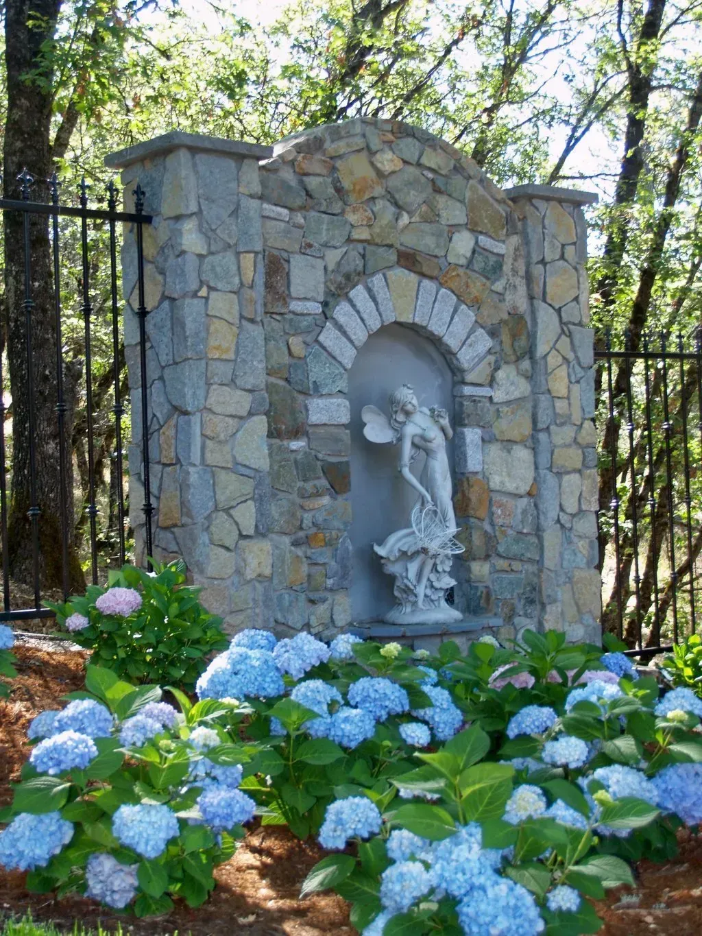 Gallery #62 — Nevada City, CA — Dan Reinhart Masonry