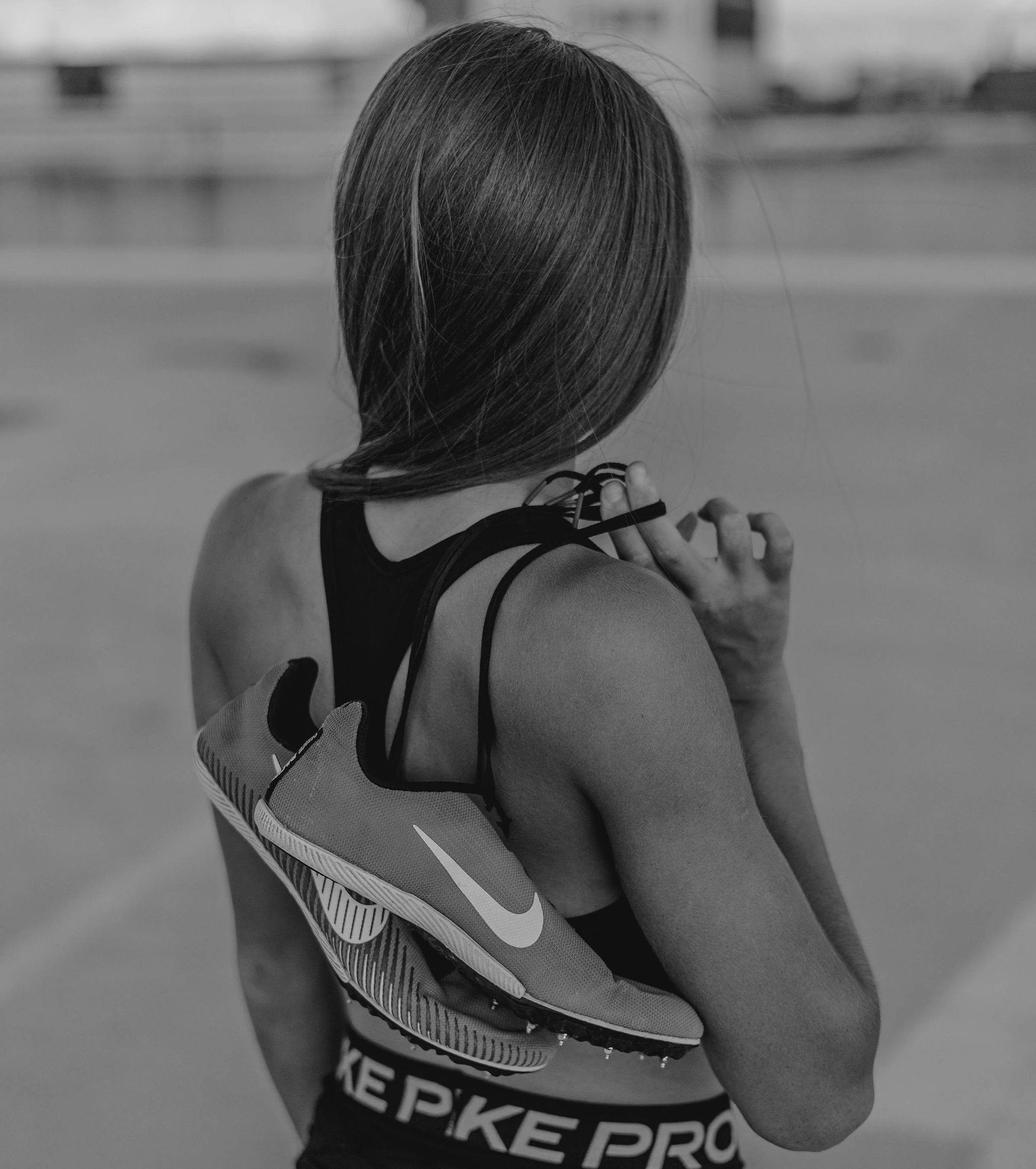 nike over shoulder
