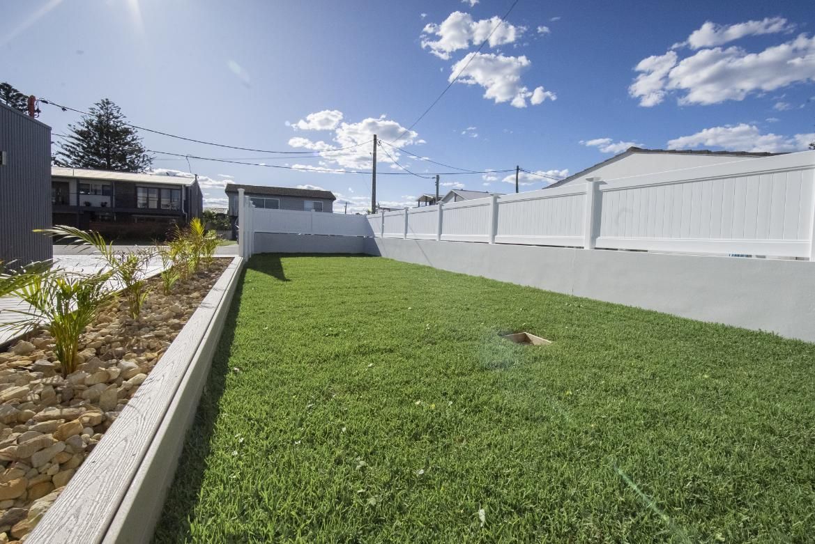 North Entrance Showcase — Beach Breeze Building In Tumbi Umbi, NSW