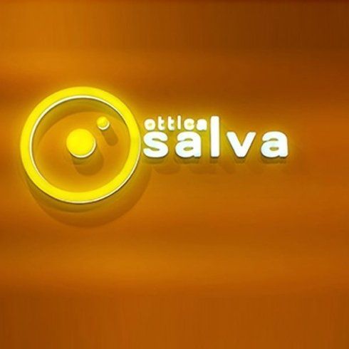 insegne luminose colorate ottica slava