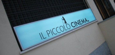 piccolo cinema – sign with lighted panel
