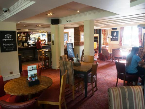 Queens Head Green Street Green Inside about 2016