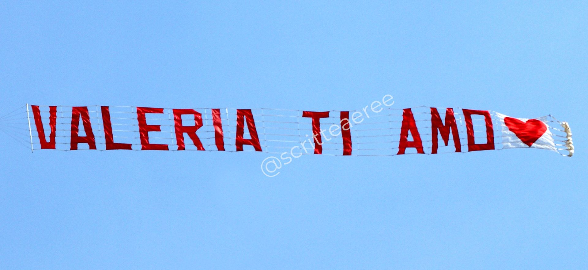 scritta aerea, messaggio aereo ti amo scritta aerea, messaggio aereo ti amo