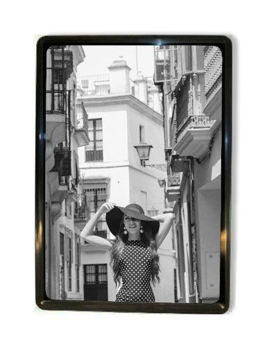 BlackPosterFrame4Displays