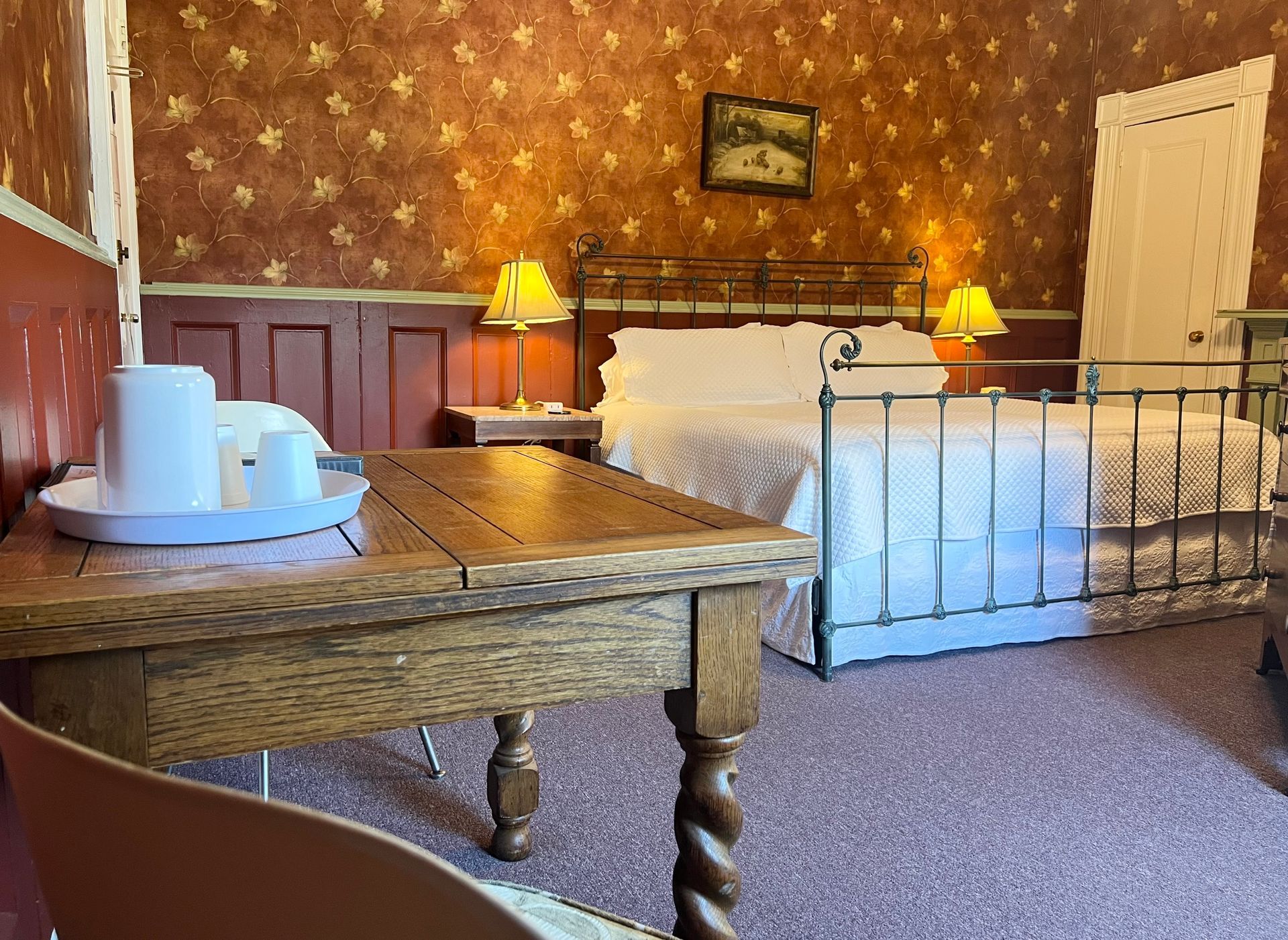 B&B King Bed, private bath, Heart of the Finger Lakes, NY