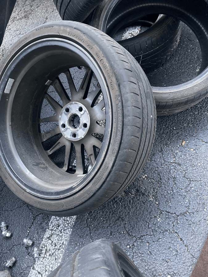 brooksy-mobile-tire-van-servicing-car-davie-fl