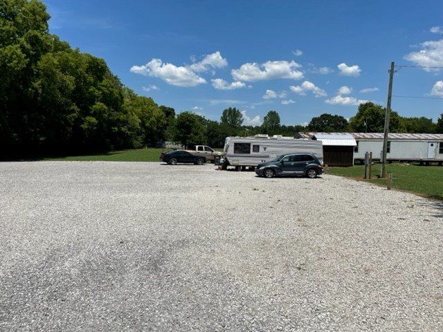 Wide Camper Rental Lot — Decatur, AL — Monty’s Mobile Home Movers