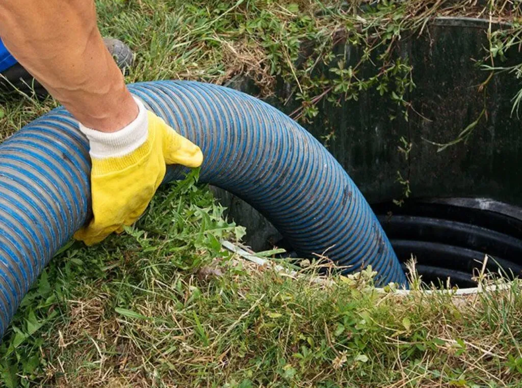 Professional Septic Tank Cleaning Pinckney, MI Solutions
