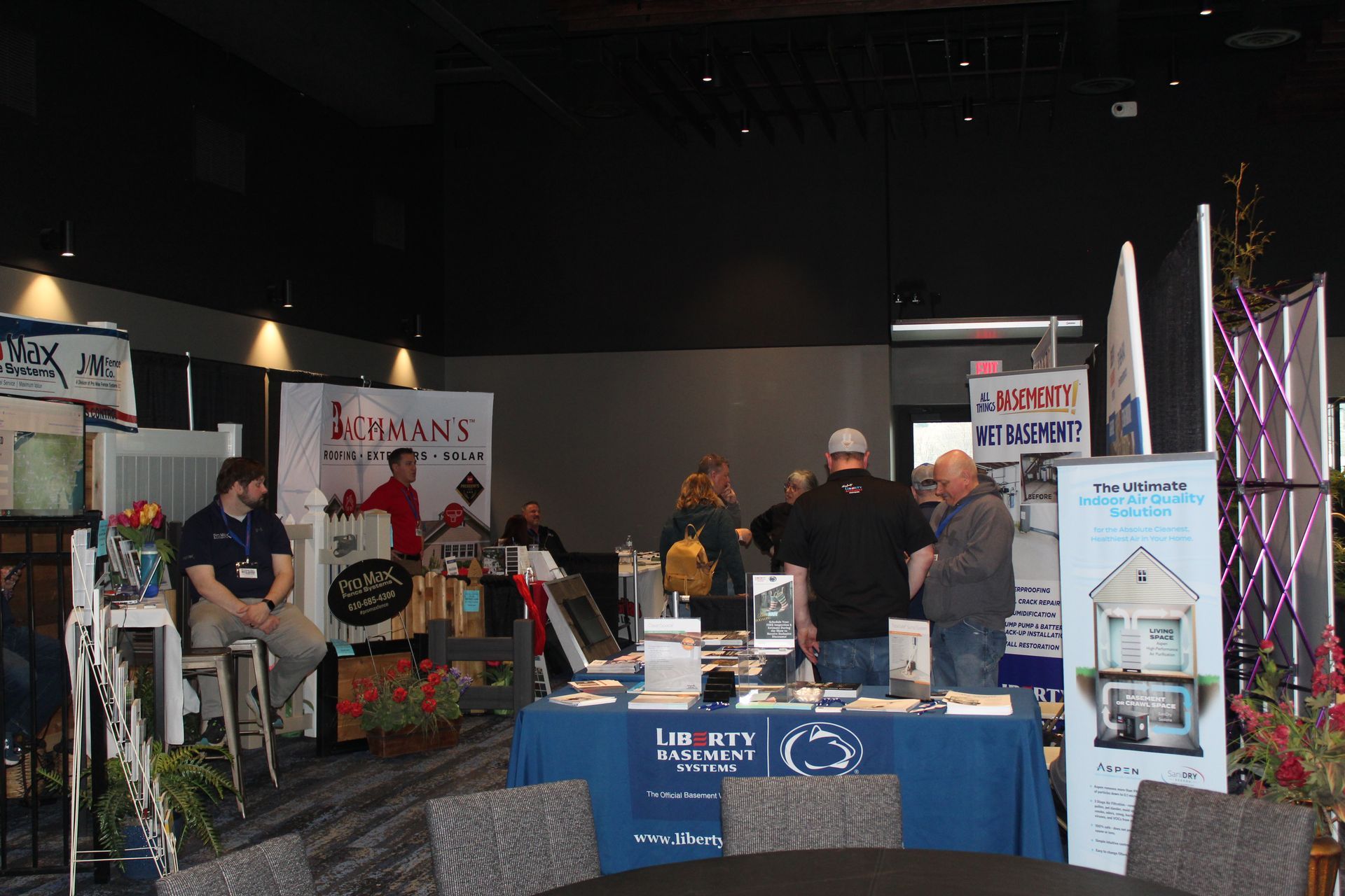 Another view of the vendors.