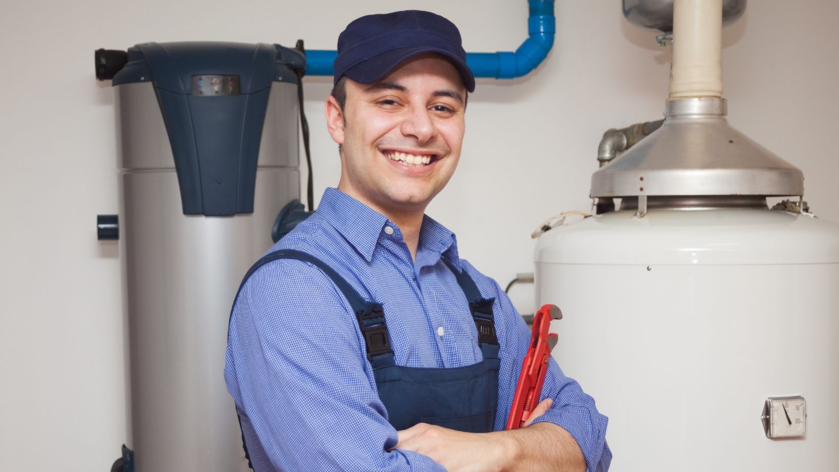 Picture of a plumber holding a retch.