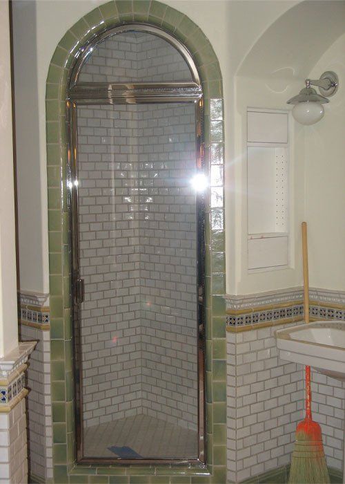 Small Shower Area — Los Angeles, CA — A & S Glass
