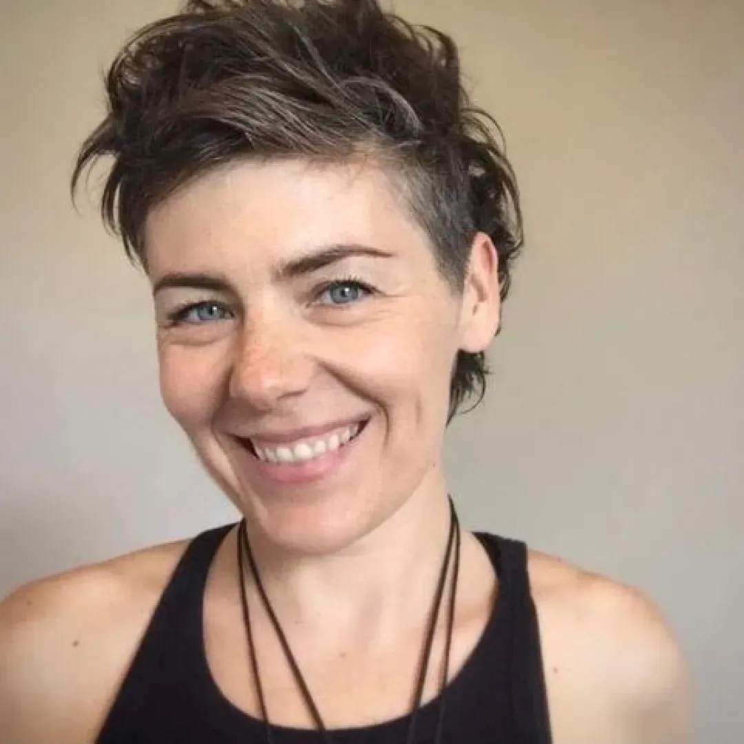 Sarah Brydon Flow Yoga & Wellbeing teacher