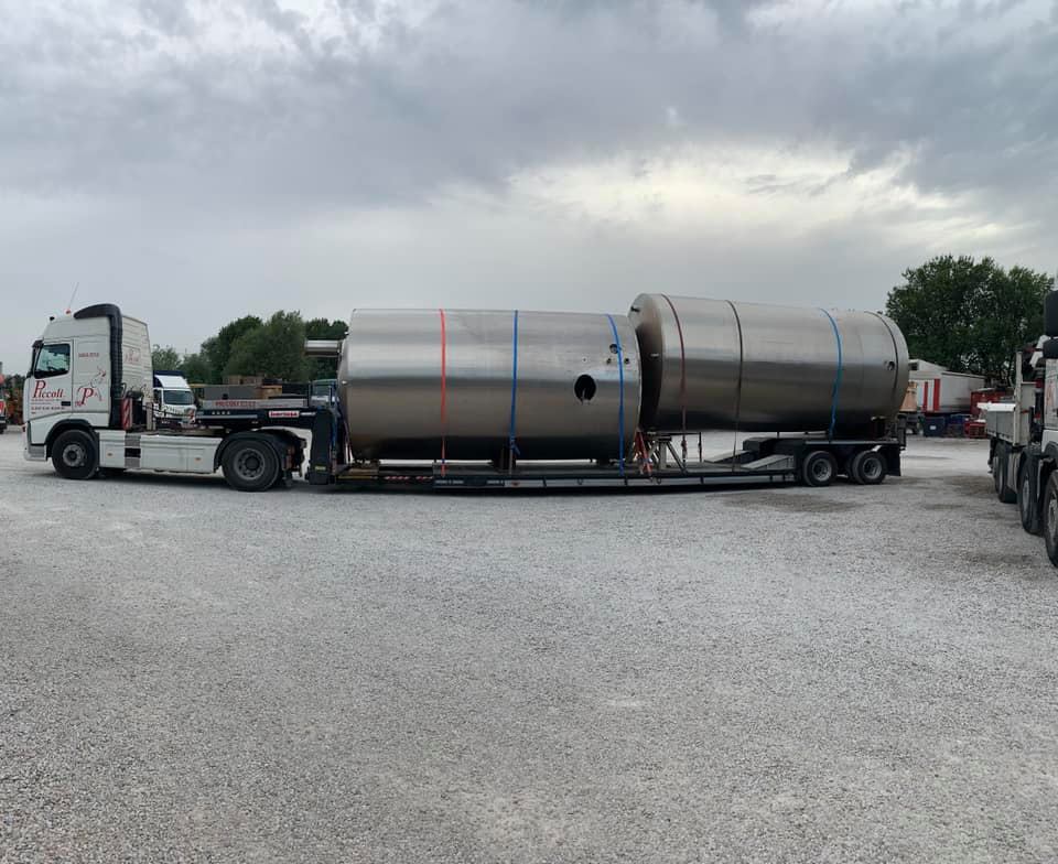 mezzo per lo spostamento di carichi eccezionali