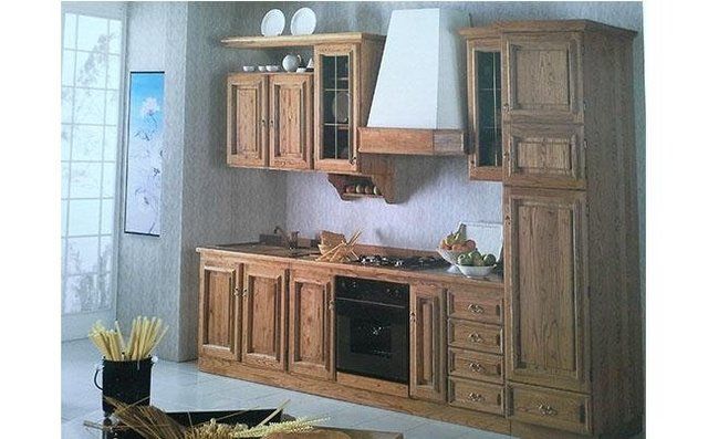 Cucina con legno in rilievo