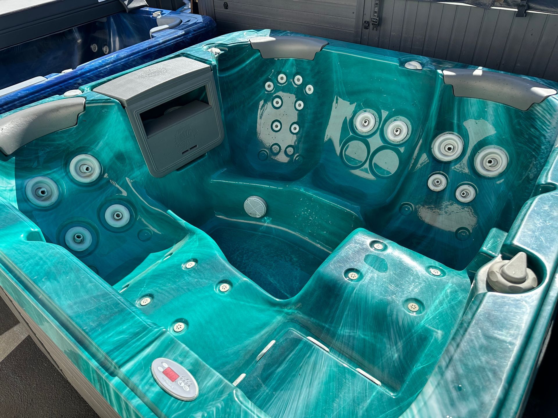 24 Person Spas Tenambit, NSW Bubbly Spas