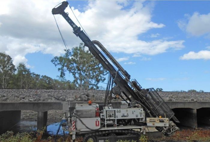 Excavator Hydraulic Hammer — Cairns, Qld — PRJ Drilling & Excavation