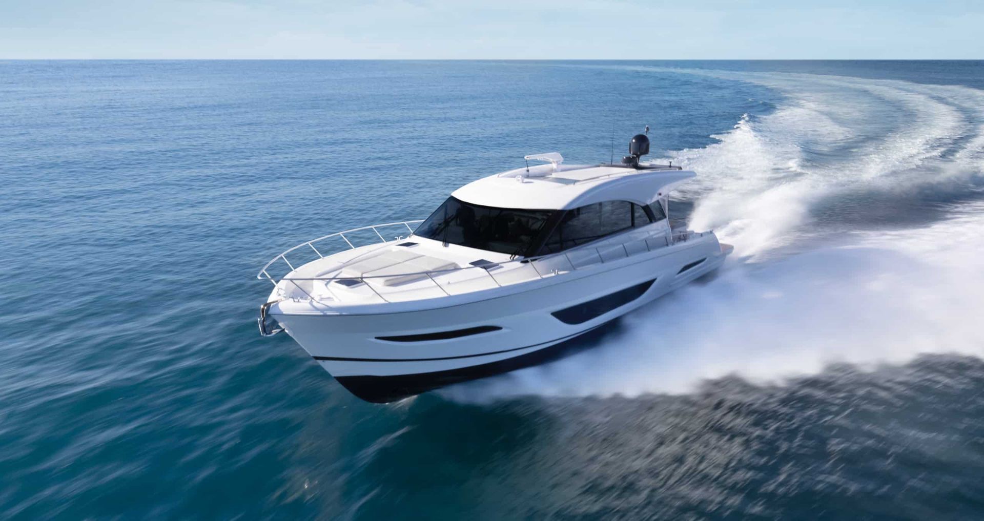 2024 Custom 108' (32.92 m)
