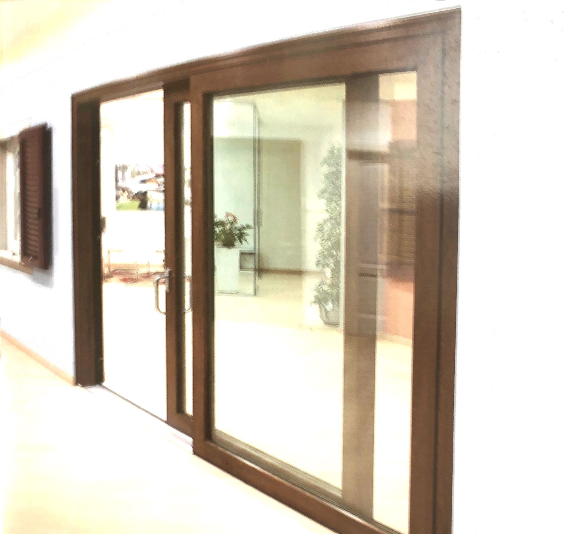 infissi in legno per vetrate