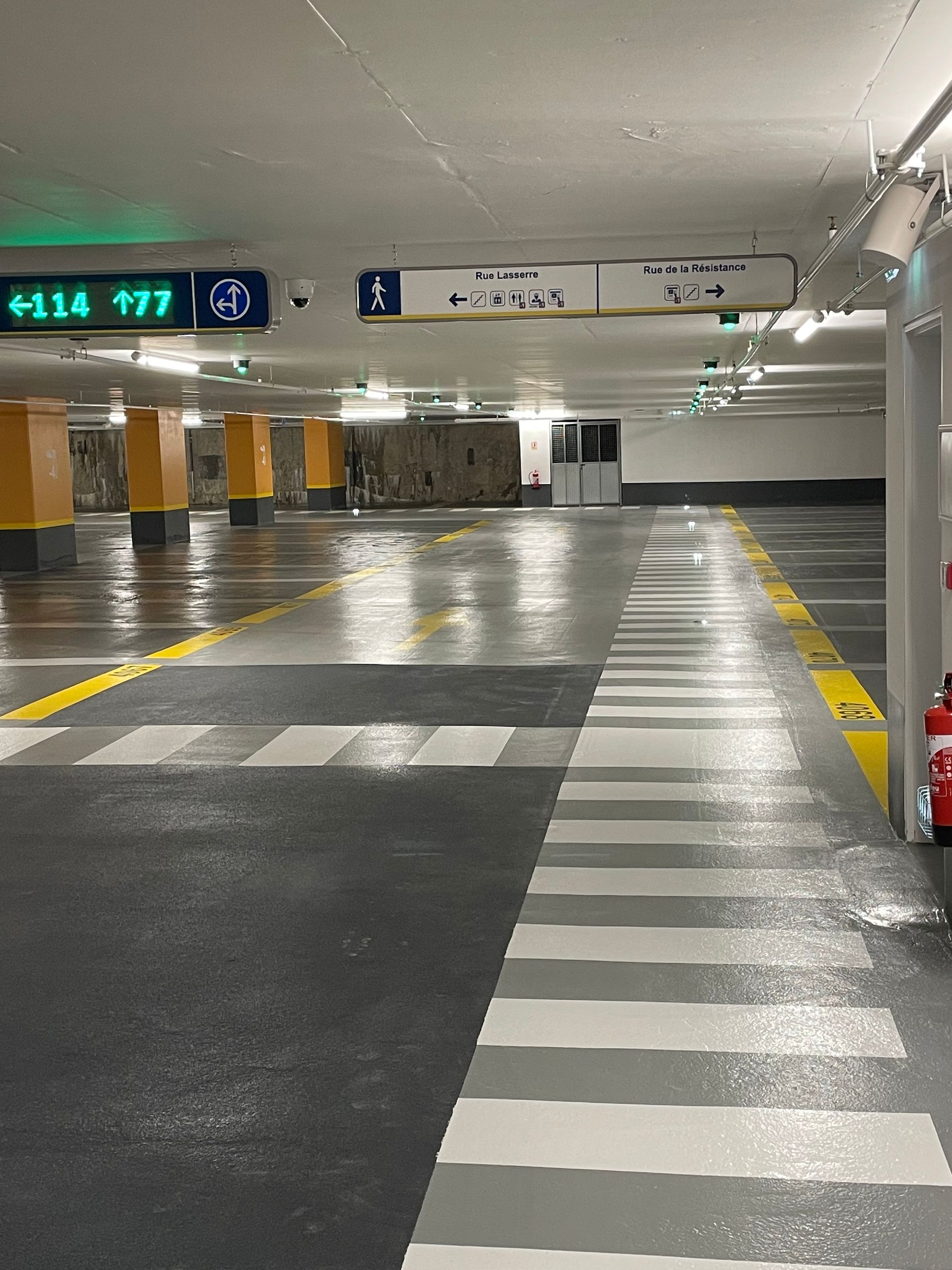 panneau guidage parking