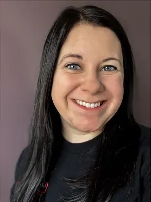 Jen, Administrative Assistant | Gerry's Service