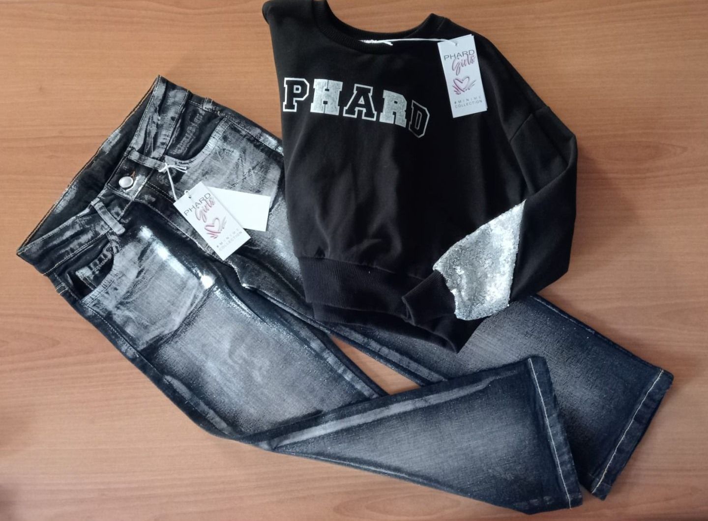 jeans e maglioncino bimbo